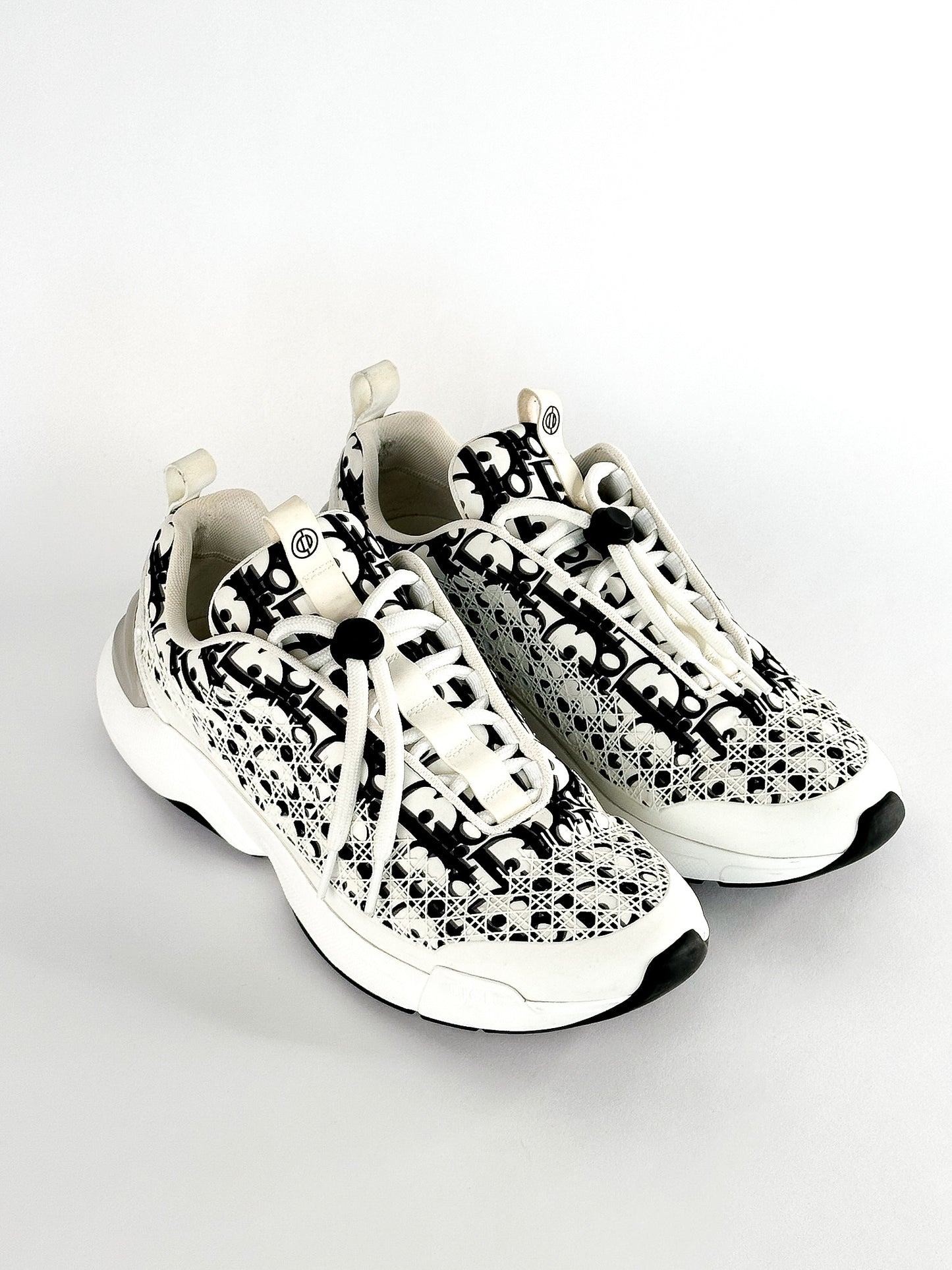Dior B24 White Black Oblique Cannage Runners Size US 10 / 43