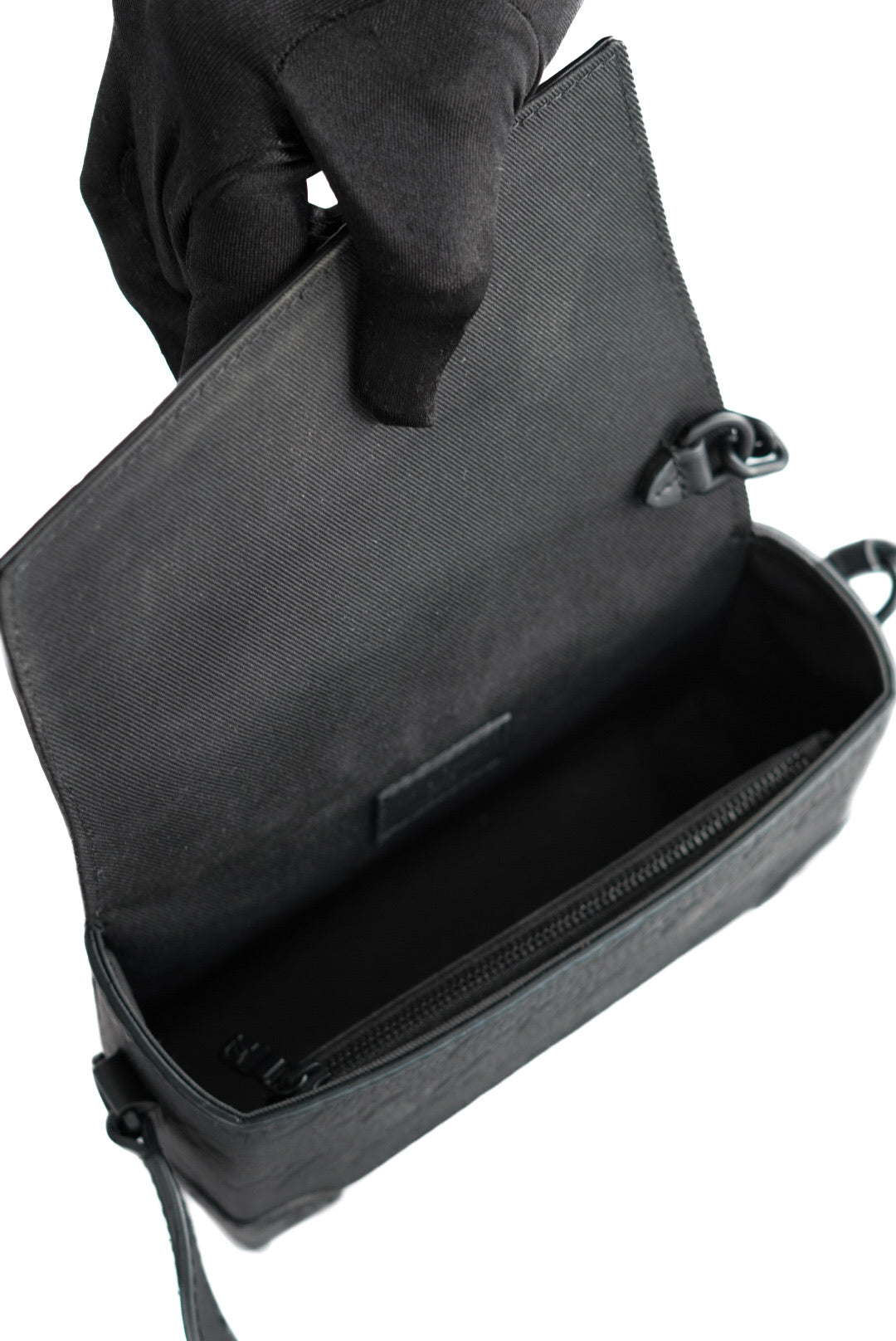 Louis Vuitton Steamer Wearable Wallet