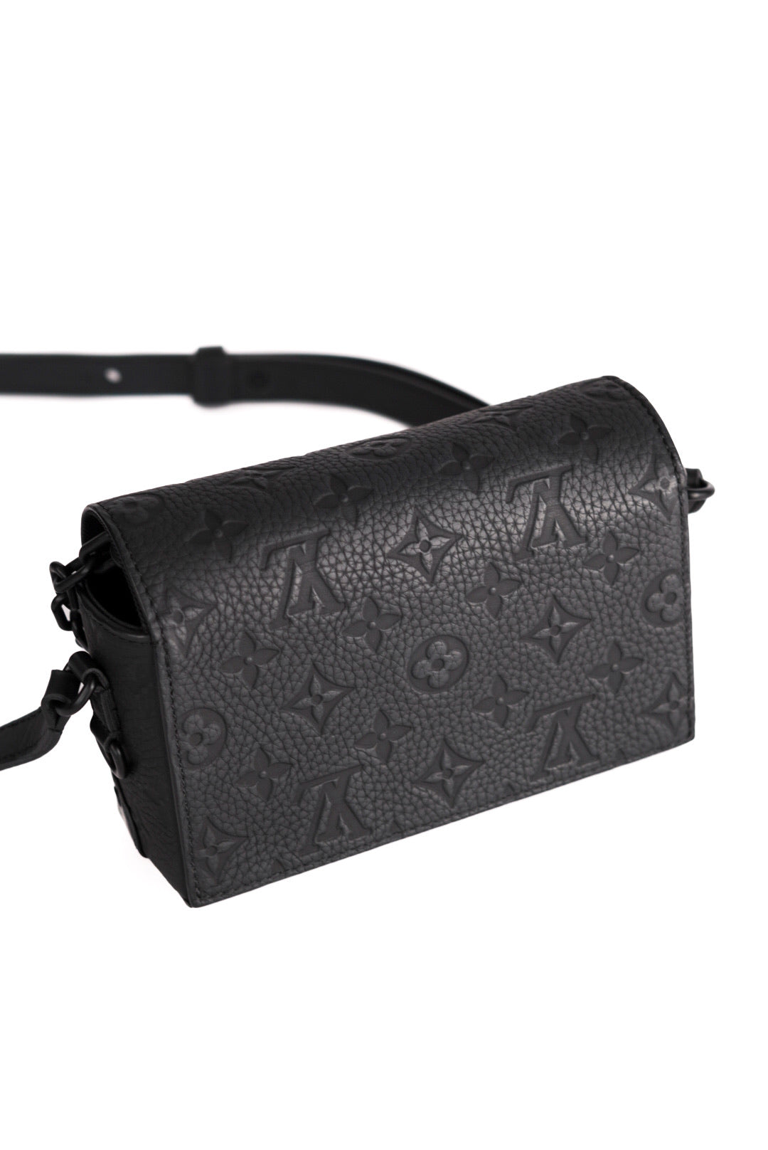 Louis Vuitton Steamer Wearable Wallet