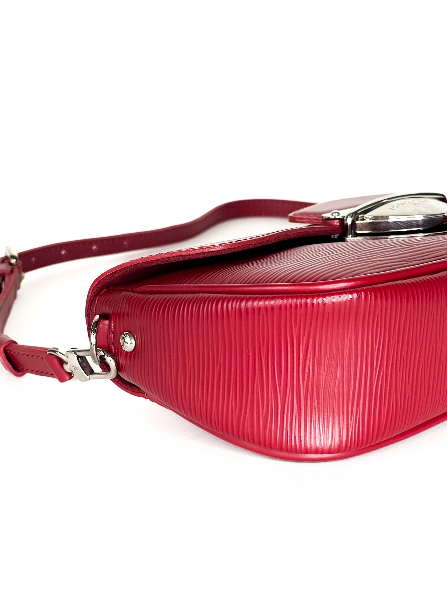 Louis Vuitton Montaigne Shoulder Bag