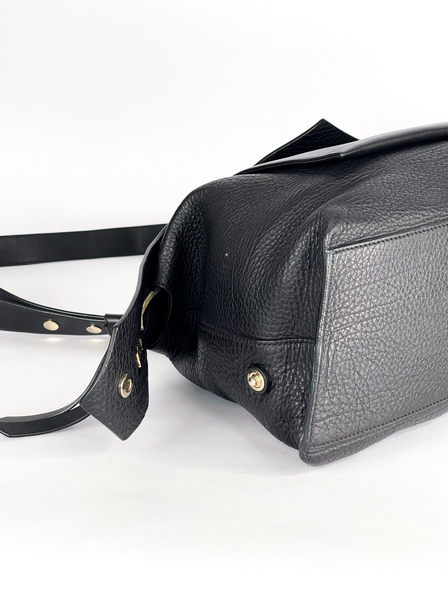 Givenchy Sway Bag Leather Medium