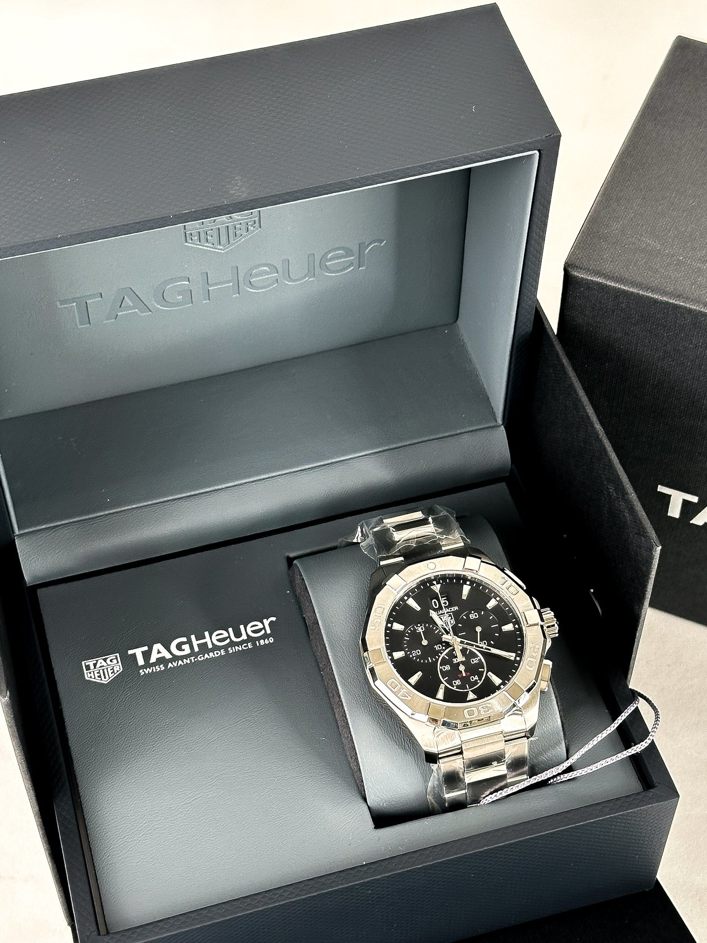 TAG HEUER Aquaracer 43mm Quartz
Chronograph Mens Watch
CAY1110.BA0927