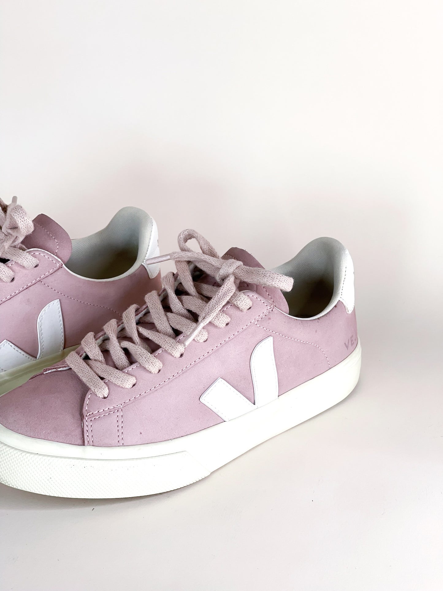 Veja Sneakers Size 38