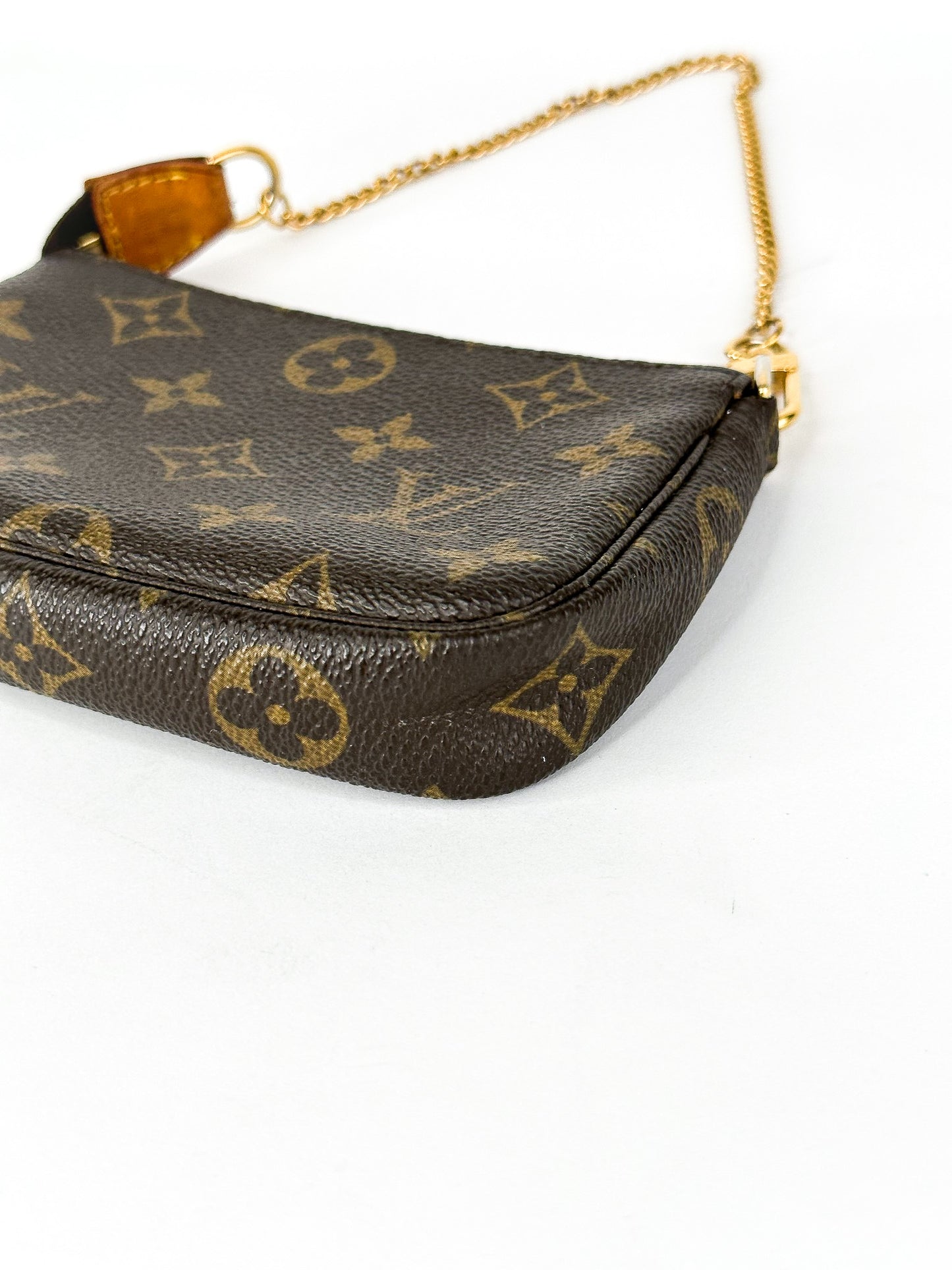 Louis Vuitton Mini Pochette